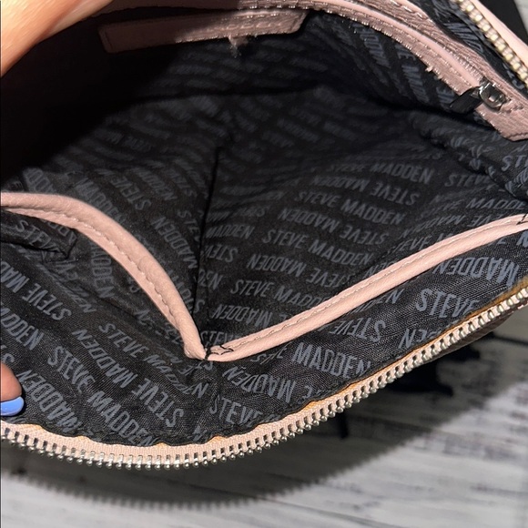 Steve Madden Pink‎ Blush Crossbody Bag with Tassel - Picture 8 of 13